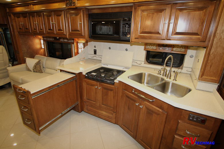 Click to view fullsize /articlepics/35_2012_Phaeton_40QBH_image-14.jpg