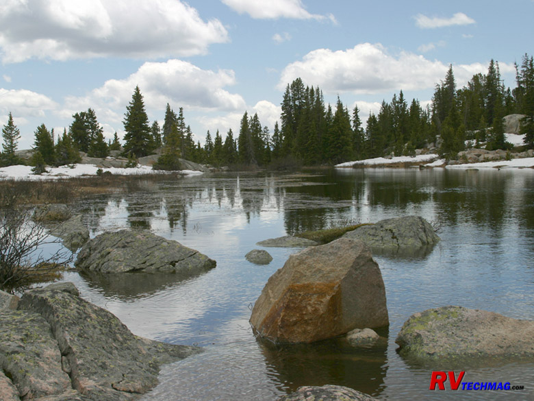Click to view fullsize /articlepics/4_yellowstonebyrv_image-50.jpg