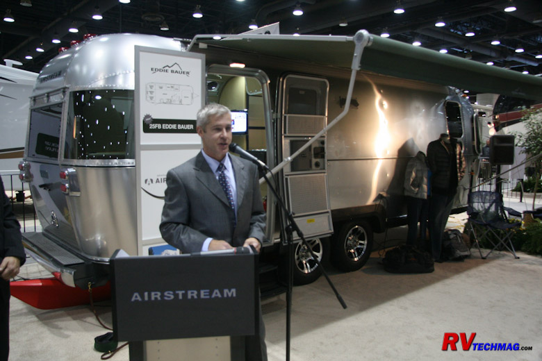 Click to view fullsize /articlepics/24_airstream_image-5.jpg