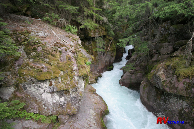 Click to view fullsize /articlepics/50_glacier_image-7.jpg