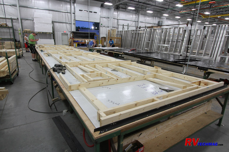 Click to view fullsize /articlepics/74_CS45A_build_image-28.jpg