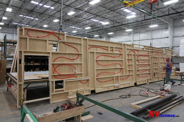 Click to view fullsize /articlepics/74_CS45A_build_image-30.jpg
